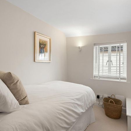 Beautiful Period Property In Historic Town Braintree Buitenkant foto